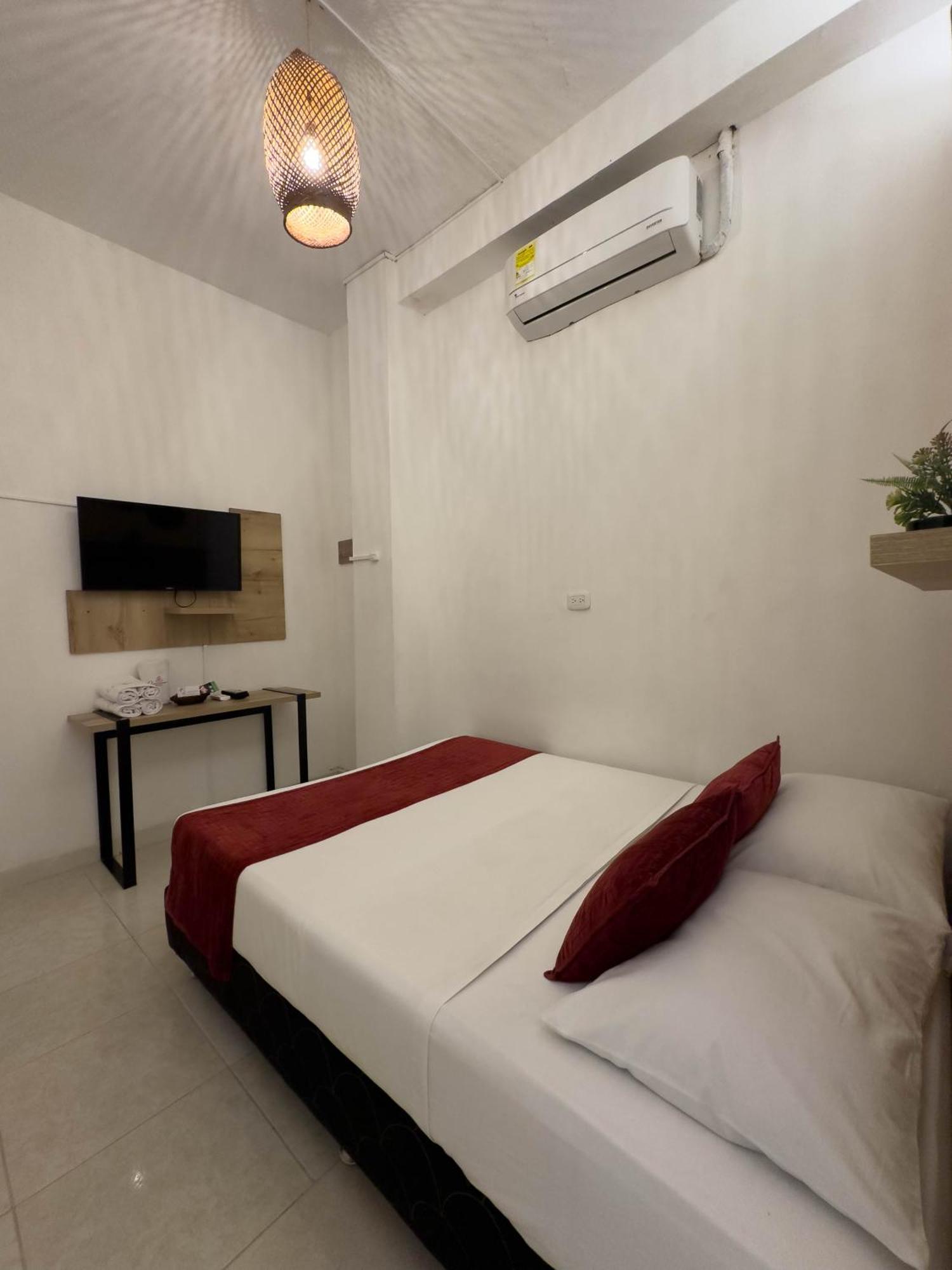 Curazao Hotel -Centro Historico- Santa Fe de Antioquia Ngoại thất bức ảnh