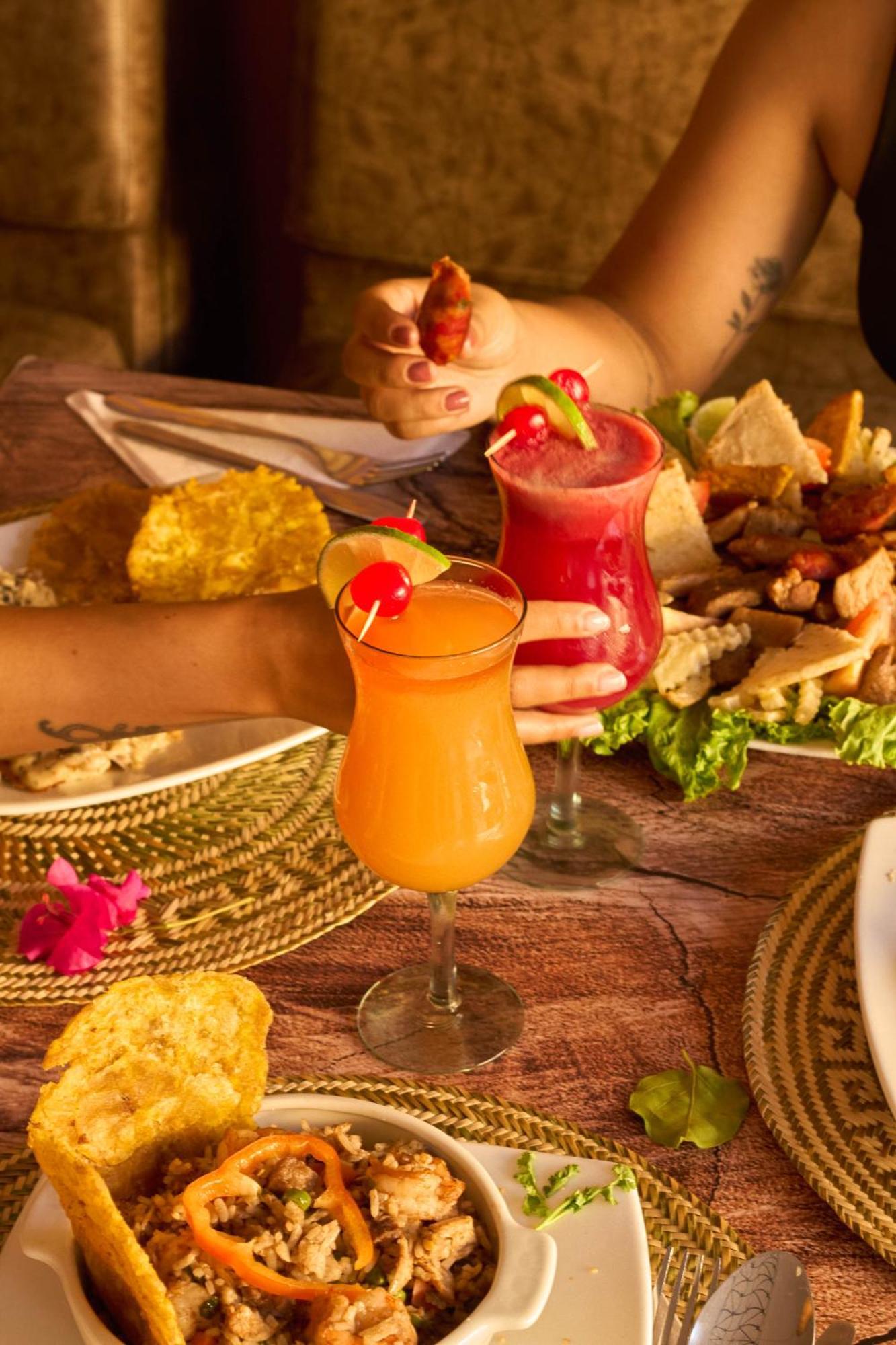 Curazao Hotel -Centro Historico- Santa Fe de Antioquia Ngoại thất bức ảnh