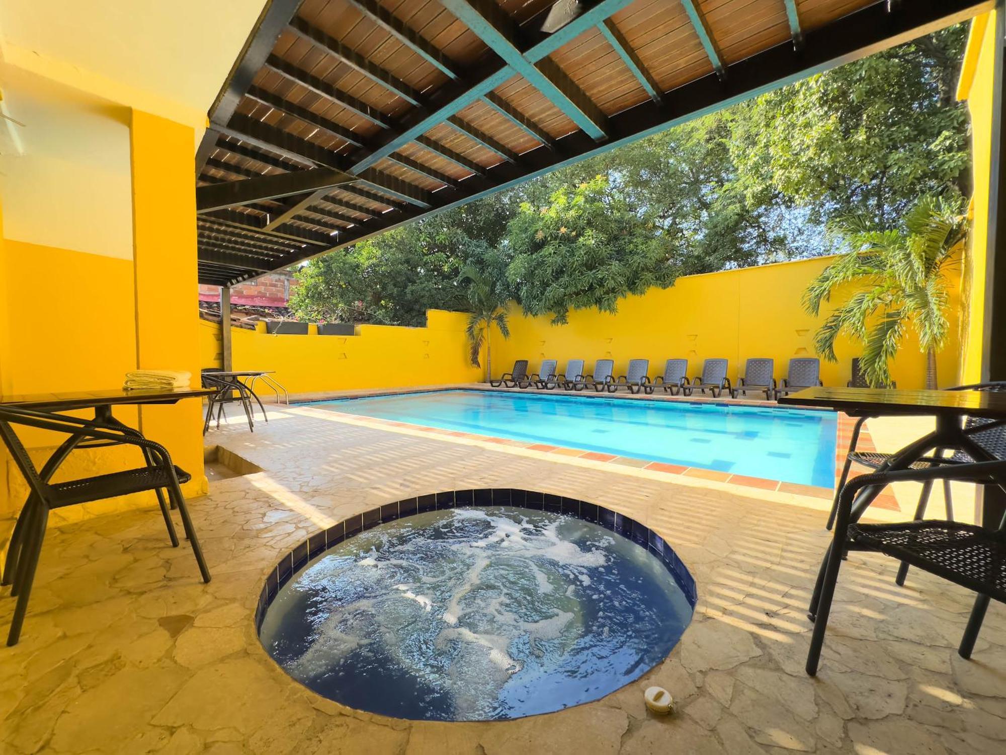 Curazao Hotel -Centro Historico- Santa Fe de Antioquia Ngoại thất bức ảnh