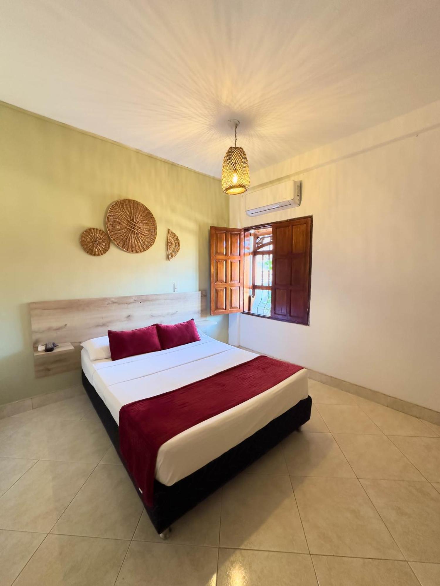 Curazao Hotel -Centro Historico- Santa Fe de Antioquia Ngoại thất bức ảnh